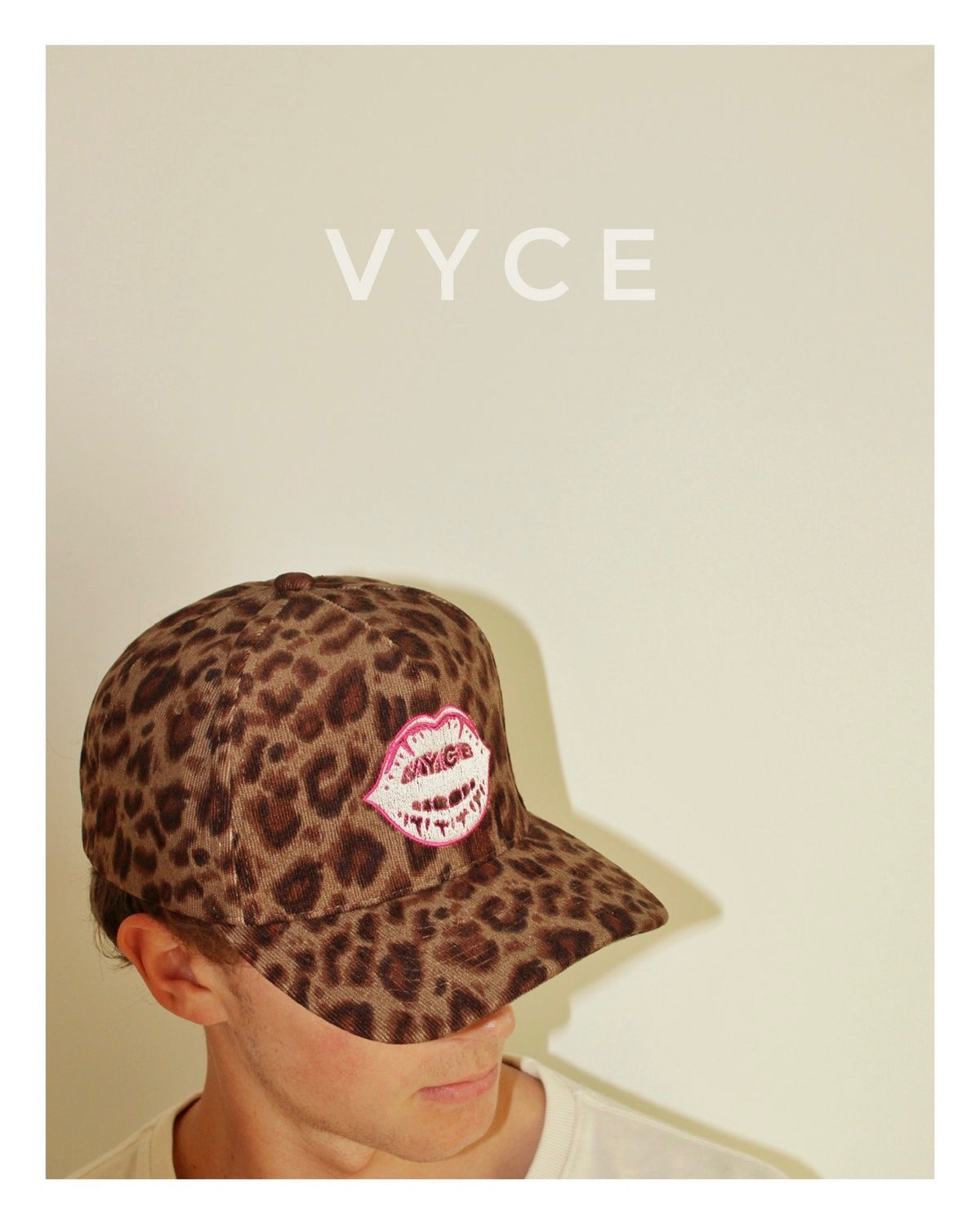 Lips Hat - Leopard Club